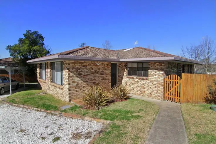 Main view of Homely house listing, 1 & 2 /4 Wade Avenue, Armidale NSW 2350