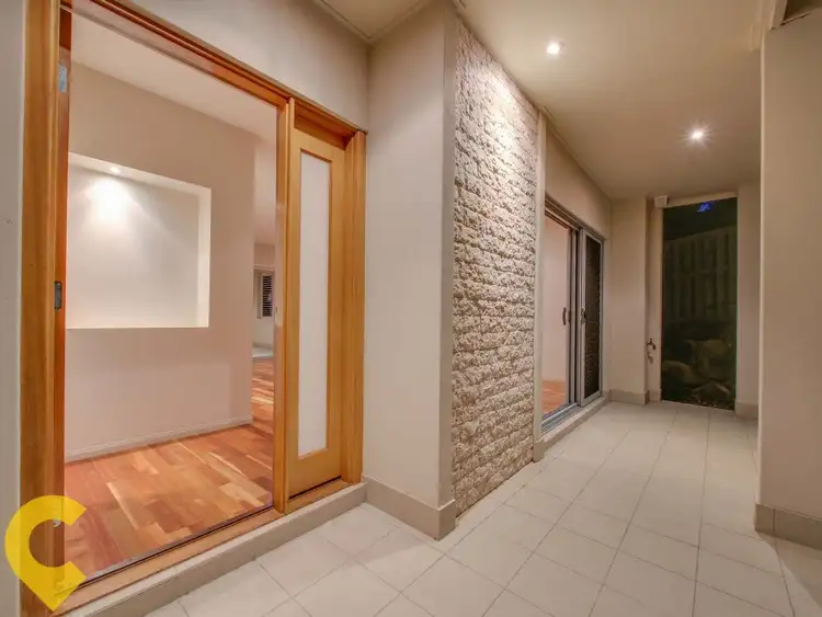 Fourth view of Homely townhouse listing, 8/12 Riverview Terrace, Hamilton QLD 4007