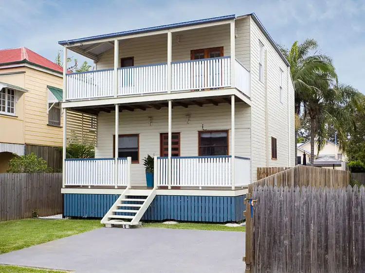 91 Clayton Street, Sandgate QLD 4017