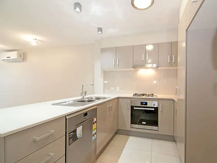 Third view of Homely unit listing, 6/36 Third Ave, Sandgate QLD 4017