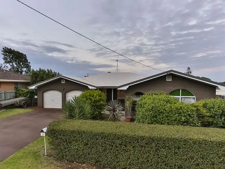 17 Knockator Crescent, Centenary Heights QLD 4350