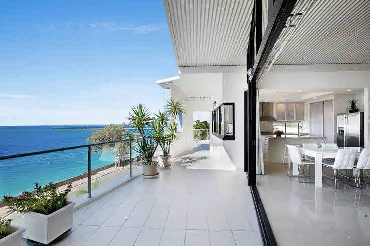 17/558 Charlton Esplanade, Urangan QLD 4655