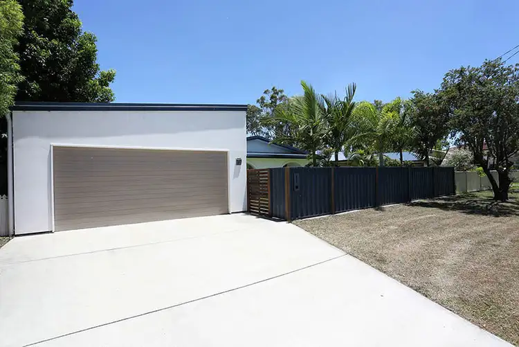 27 Charlotte Avenue, Bongaree QLD 4507
