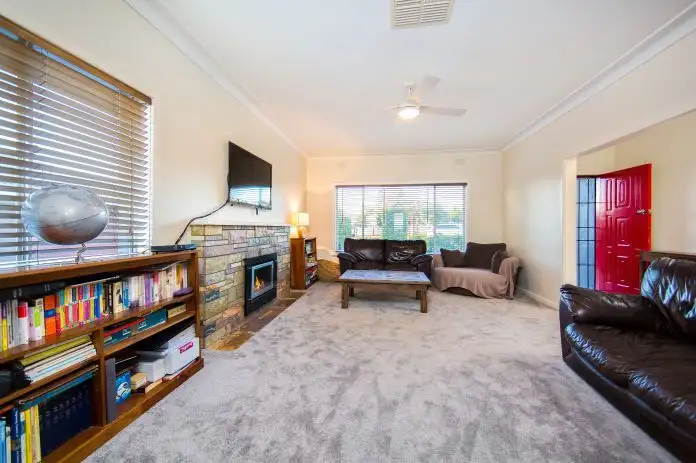 Seventh view of Homely house listing, 305 Highview Crescent, Lavington NSW 2641