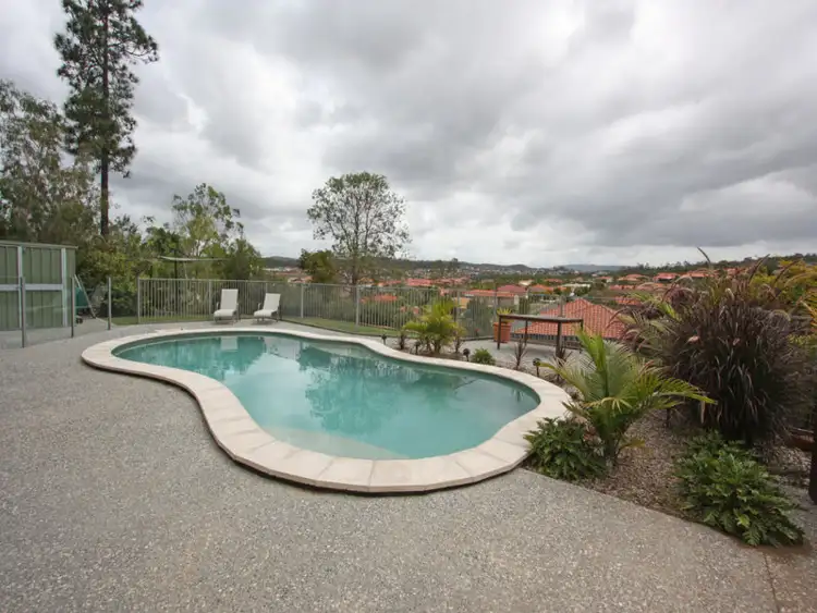 10 Corai Close, Pacific Pines QLD 4211