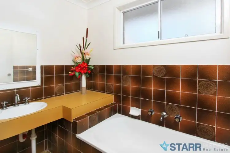 Fifth view of Homely house listing, 4 Seta Close, St Clair NSW 2759