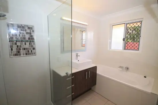 Fifth view of Homely house listing, 16 Farrer Crt, Morayfield QLD 4506