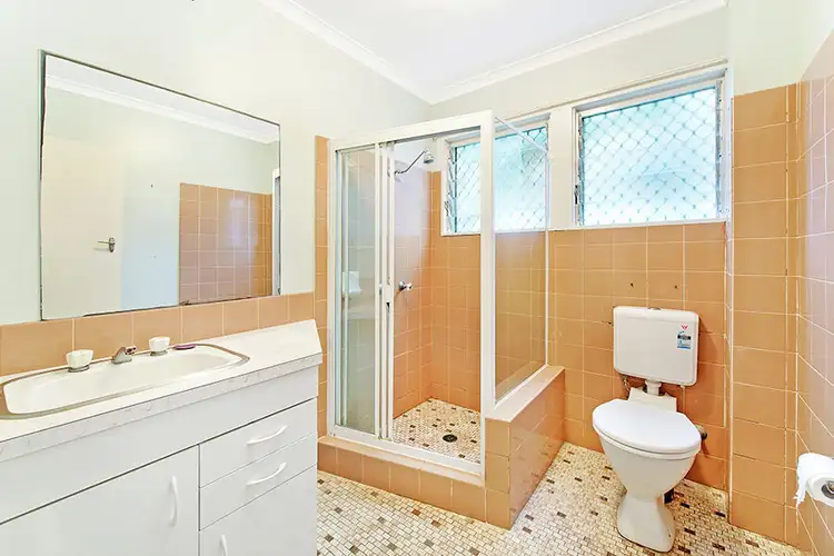 Sixth view of Homely block of units listing, 2/84 Albatross Avenue, Mermaid Beach QLD 4218