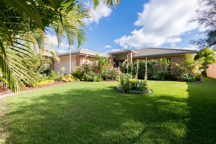 18 Maddock Ave, Mooloolah Valley QLD 4553