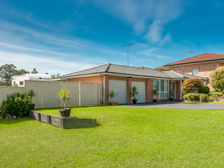 23 Withnell Cres, St Helens Park NSW 2560