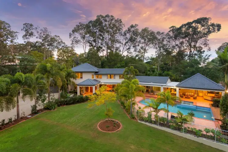 174 Chapel Hill Road, Chapel Hill QLD 4069