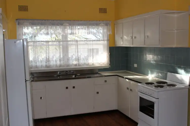 Fourth view of Homely house listing, 14 Parry Street, Tamworth NSW 2340