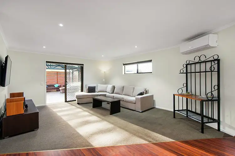 Third view of Homely house listing, 2 Jennifer Court, Mount Warren Park QLD 4207