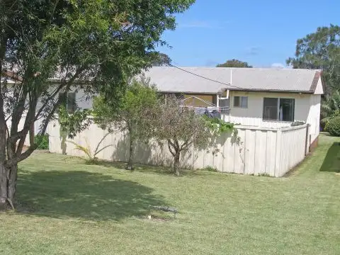 12 Crookhaven Drive, Greenwell Point NSW 2540
