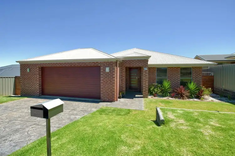 16 Bullfrog Court, Thurgoona NSW 2640