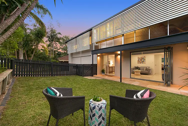 15 Woorama Road, The Gap QLD 4061