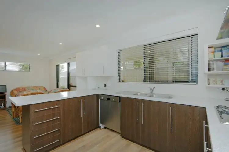 Sixth view of Homely house listing, 209B Huntriss, Doubleview WA 6018