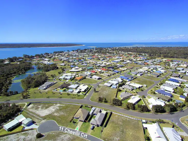 11 Cheellii Ct, Burrum Heads QLD 4659