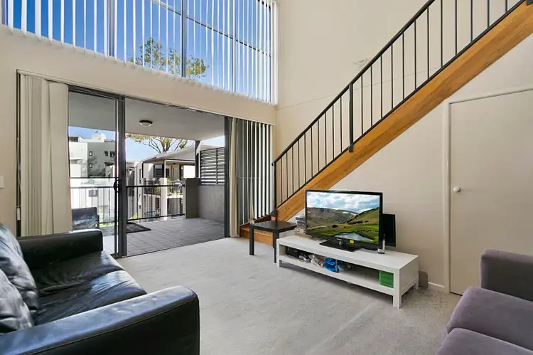 56/7 Landsborough Tce, Toowong QLD 4066