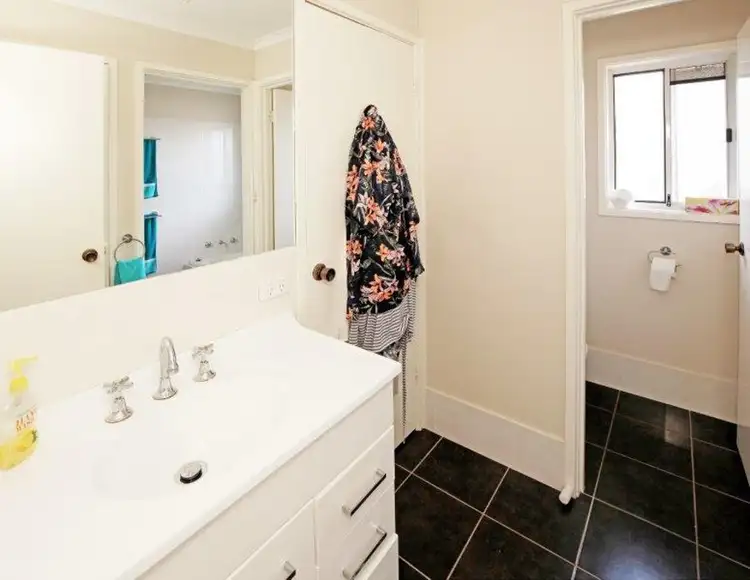 Seventh view of Homely house listing, 2 Gardenia Avenue, Lake Albert NSW 2650