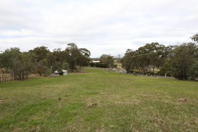 679 Lyne St, Lavington NSW 2641