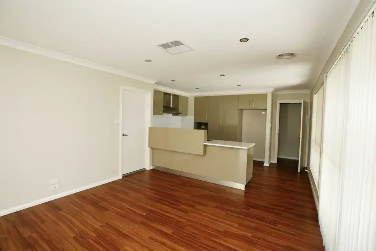 Fifth view of Homely house listing, 2/10 Osterley Street, Bourkelands NSW 2650