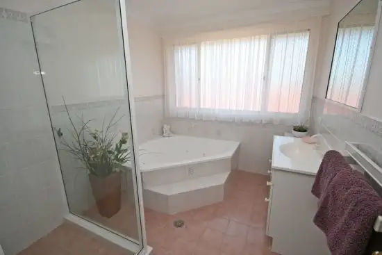 Third view of Homely house listing, 20 Glen Alpha Close, Tamworth NSW 2340