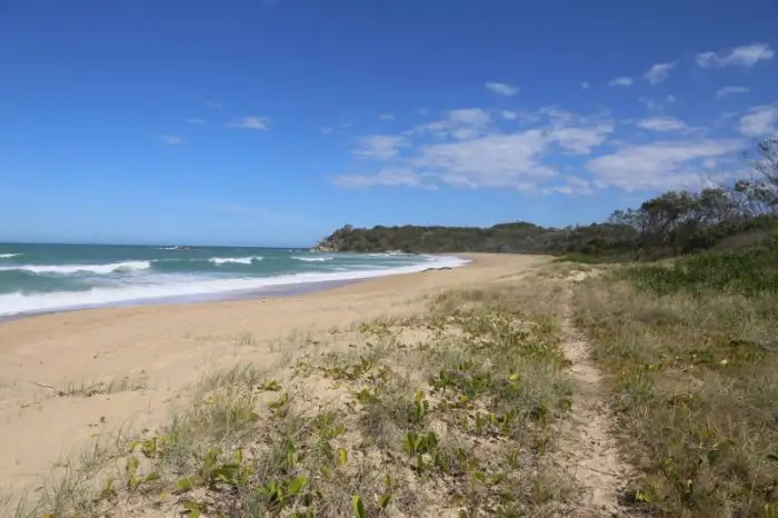 11 Lakeside Drive, Sapphire Beach NSW 2450