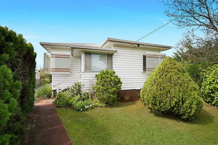 38 Cay Street, Newtown QLD 4350