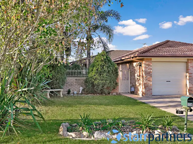 10A Glendower St, Rosemeadow NSW 2560