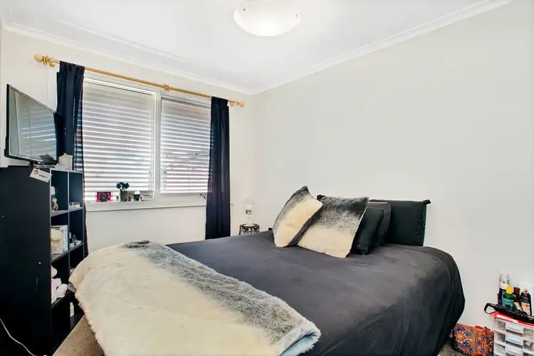 Sixth view of Homely house listing, 8 Christopher Cres, Tullamarine VIC 3043