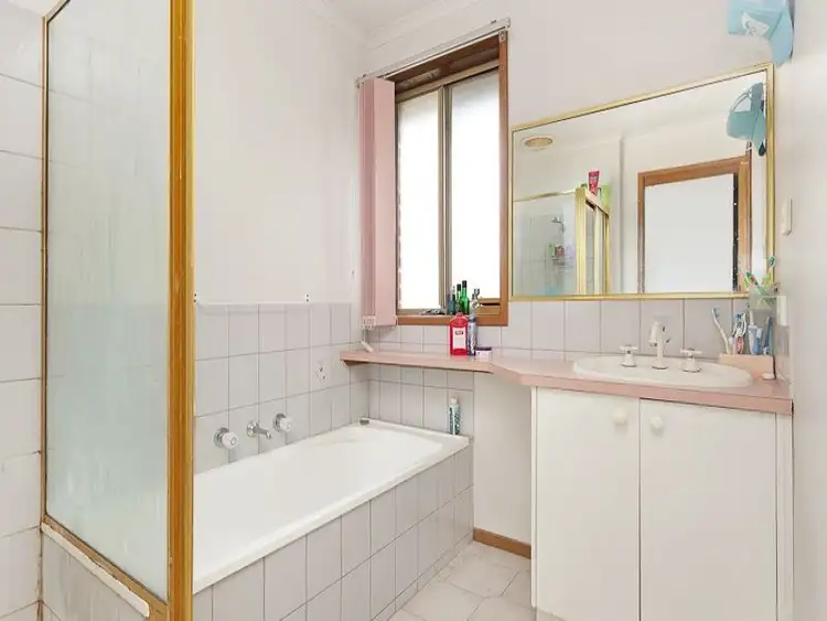 Seventh view of Homely house listing, 32 Justin Circuit, Hampton Park VIC 3976