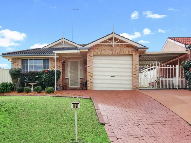 17 Woodi Close, Glenmore Park NSW 2745