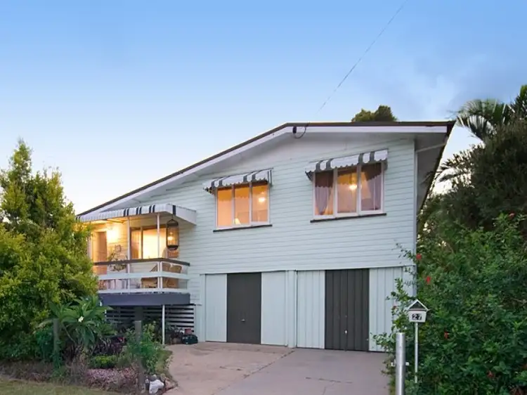 27 Sunnybrook Street, Brighton QLD 4017