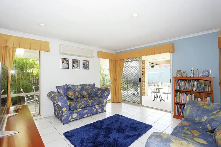 Second view of Homely house listing, 20 Oakview Street, Parkinson QLD 4115