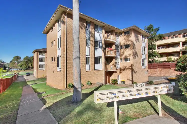 Main view of Homely unit listing, 4/18-20 Bruce Street, Blacktown NSW 2148