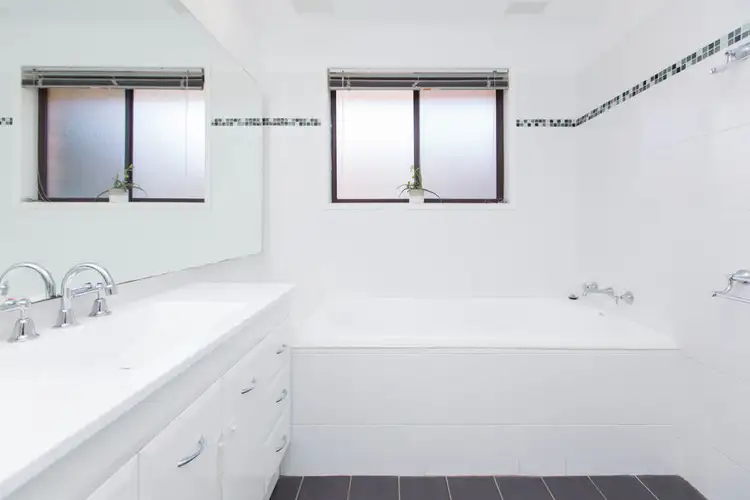 Sixth view of Homely house listing, 19 Gregory Crescent, Lake Albert NSW 2650
