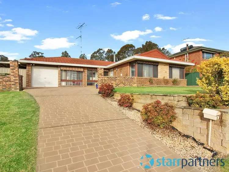 9 Harvey Circuit, St Clair NSW 2759