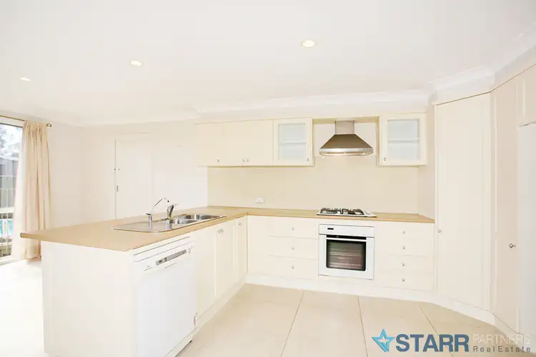 4 Moonah Grove, St Clair NSW 2759