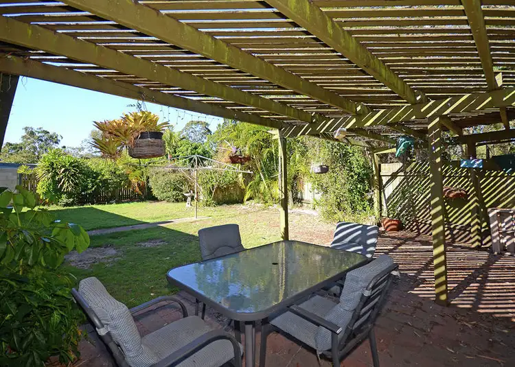 22 Richard Street, Urangan QLD 4655