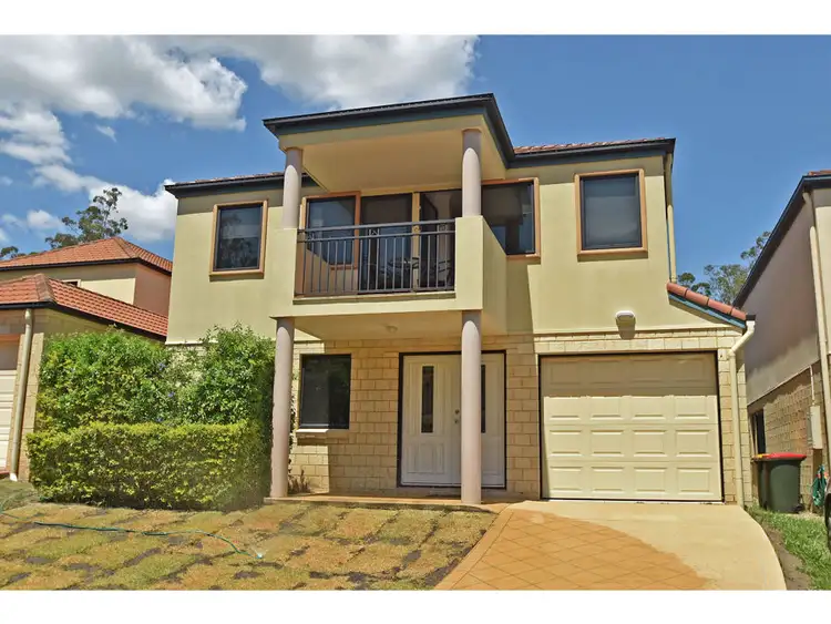 16 Estate Place, Holland Park West QLD 4121