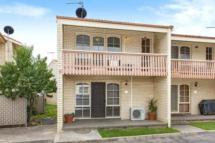 12/16 Broughton Place, Queanbeyan NSW 2620