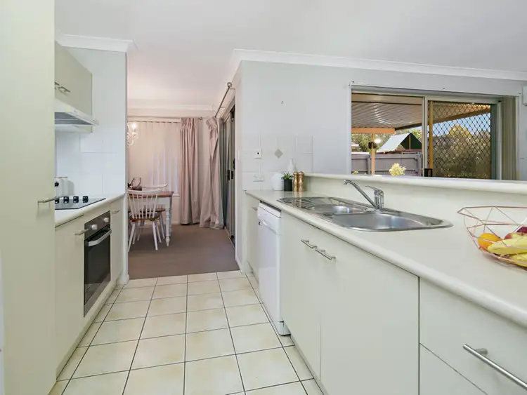 Sixth view of Homely house listing, 4 Jacqueline Place, Wynnum West QLD 4178