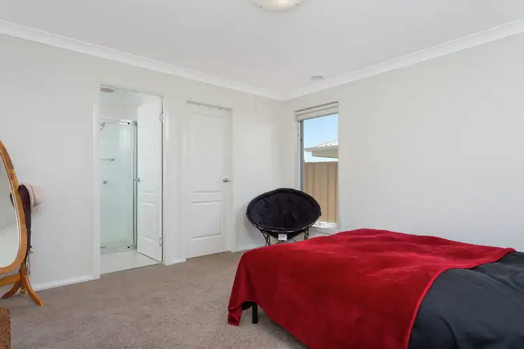 Fifth view of Homely house listing, 1/70 Kaloona Drive, Bourkelands NSW 2650