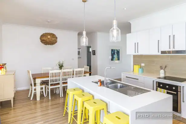 205 Park Avenue, Kotara NSW 2289