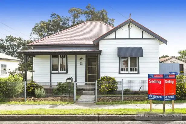 11 Lawson Avenue, Beresfield NSW 2322