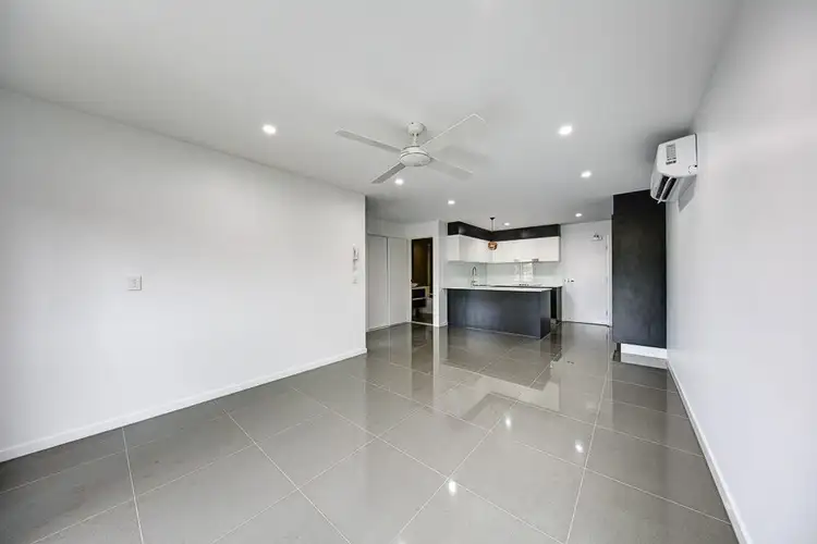 Third view of Homely unit listing, 1/12 Selborne Street, Mount Gravatt QLD 4122