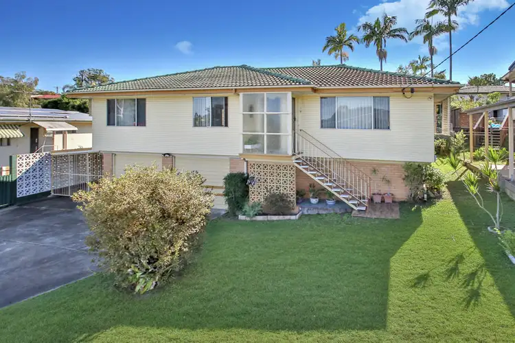 22 Elaroo Crescent, Ferny Hills QLD 4055