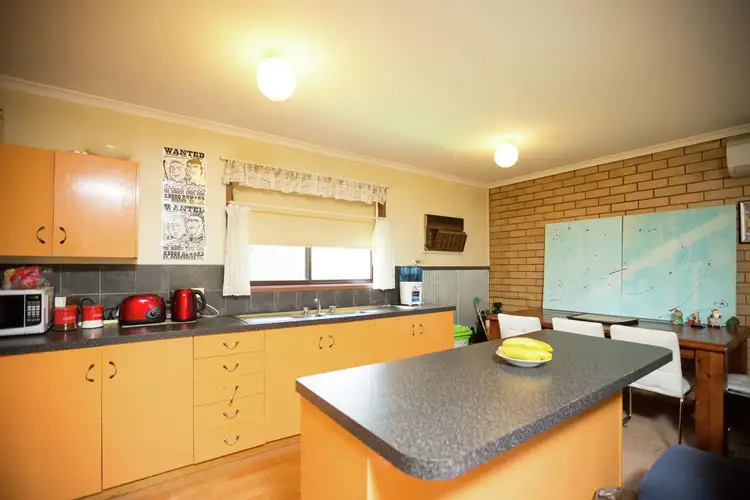 Third view of Homely unit listing, 4/432 Kotthoff St, Lavington NSW 2641