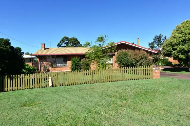 6 Elliott Street, Kearneys Spring QLD 4350